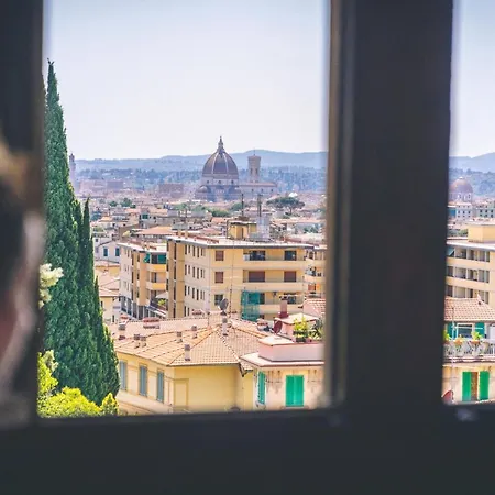 Attico In Storica - Dolcevita Apartment *